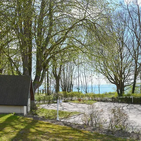 Apartment Haus Am Hoevt - 18 Goehren (Ruegen)